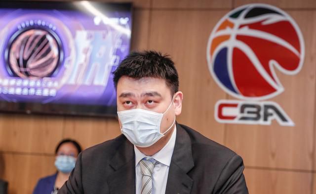 另一位北京市滑冰协会代表难抑激动的心情，表示：“终于有人拍短道速滑了，也终于有人把中国冰雪运动搬上了大银幕！我太感激了，影片非常真实，运动员们的经历都很不容易，看得出导演下了很多功夫，我一定会请北京市的‘冰迷’们来支持这部电影！”现任国际篮联世界教练员协会执委会委员、国际篮联赛事指定技术官员、国际篮联高级国际讲师米兰·奥帕西奇先生非常荣幸地与大家分享了自己的感受：“我是来中国支持中国篮球事业的外籍教练，电影中教练员与运动员之间深深的羁绊令我非常动容！”此外，来自波兰制的作人、策划人翠花称赞：“电影《我心飞扬》非常燃，运动员们在冬奥会台上一分钟台下十年功，电影展现了这个过程